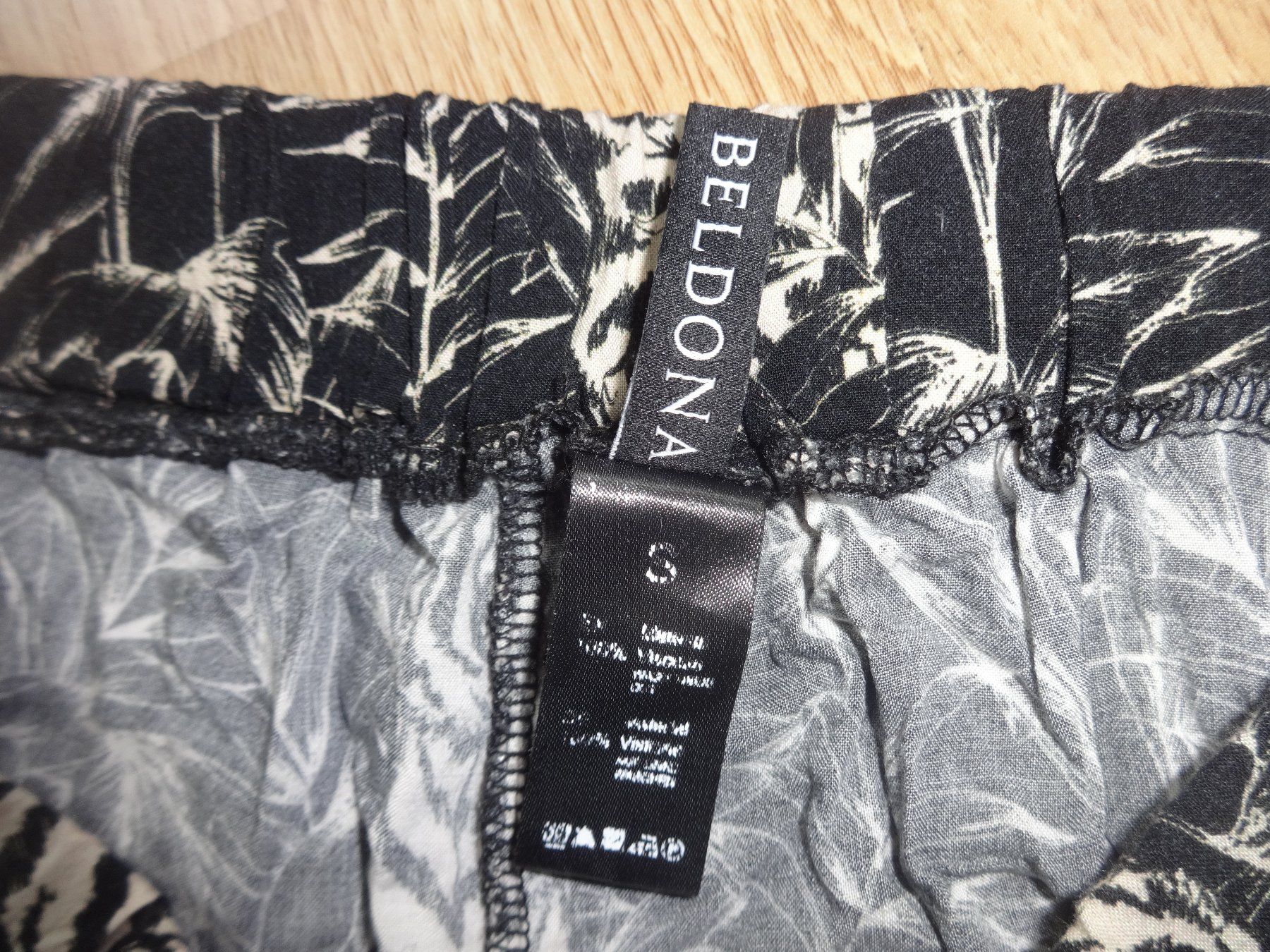 Pantaloni: Loungewear Beldona Hosen Grösse S – Usato da Schaffhausen venduto da headfirst4halos 1