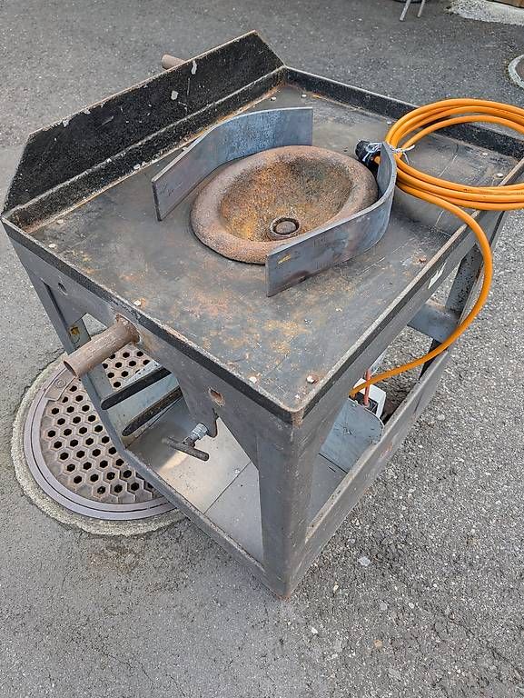 Bracieri: Esse für ein Schmiedefeuer – Usato da Buchs venduto da Rutz3 1