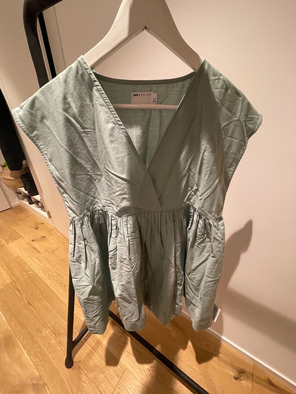Asos Vestiti: Mintgrünes Sommerkleid, Gr. 34 – Nuovo e nell'imballaggio originale da Arbon venduto da llaauraa 2