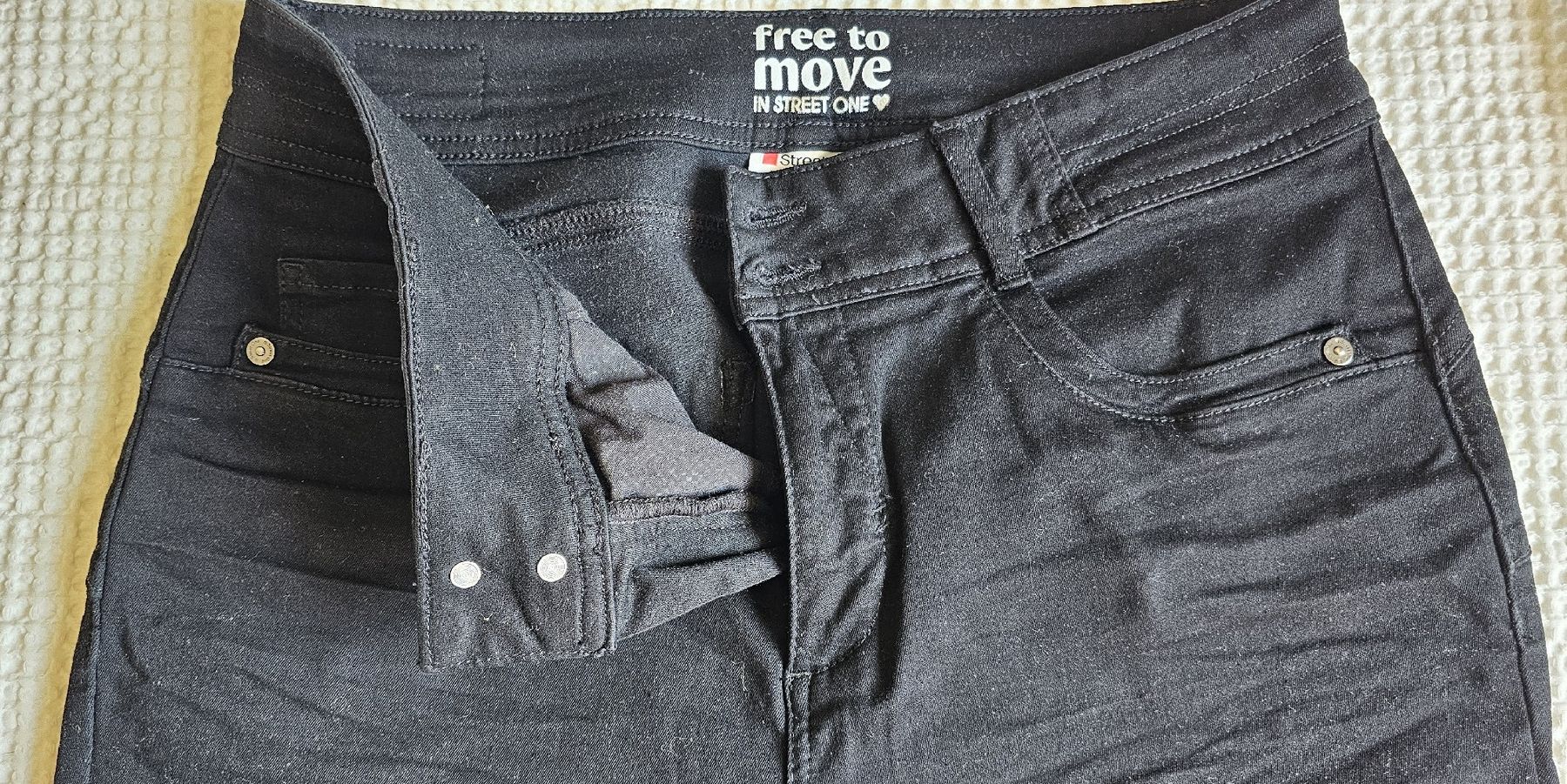 Jeans: Street One Jeans - ungetragen – Nuovo (secondo la descrizione) da Kollbrunn venduto da Antikmann 1