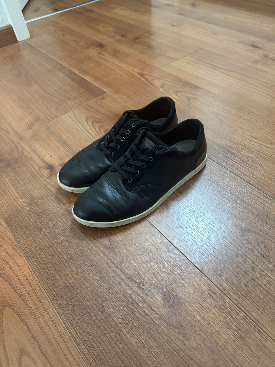 Herrenschuhe: Lacoste Gilford Leder Sneaker Schwarz EU42 – Gebraucht aus Dänikon ZH von RAFIMIKI 2