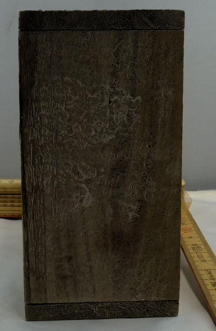Tutte le decorazioni: Holzgestell mit 2 Fläschchen – Usato da Murgenthal venduto da B.StM 6
