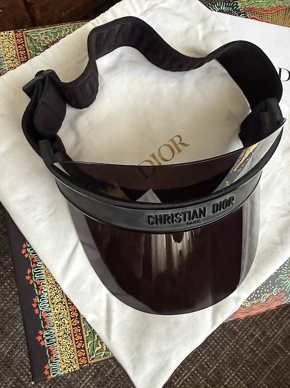 Copricapi, berretti & cappellini: Christian Dior Black Sun Visor – Usato da Dübendorf venduto da lilasonderbar 1