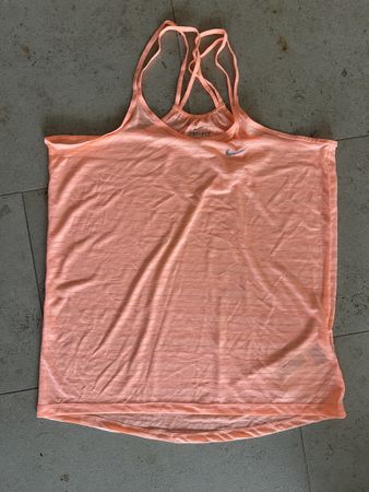 Sportliches Nike Tank Top Gr. S - ideal für den Sommer!