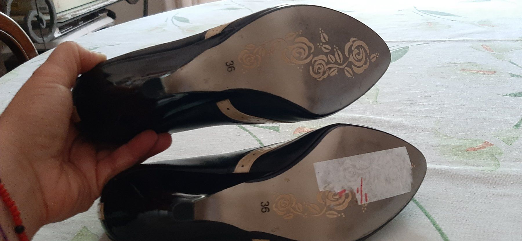 Scarpe da donna: Décolleté n.36 nere – Nuovo (secondo la descrizione) da Zürich venduto da Irene000 5