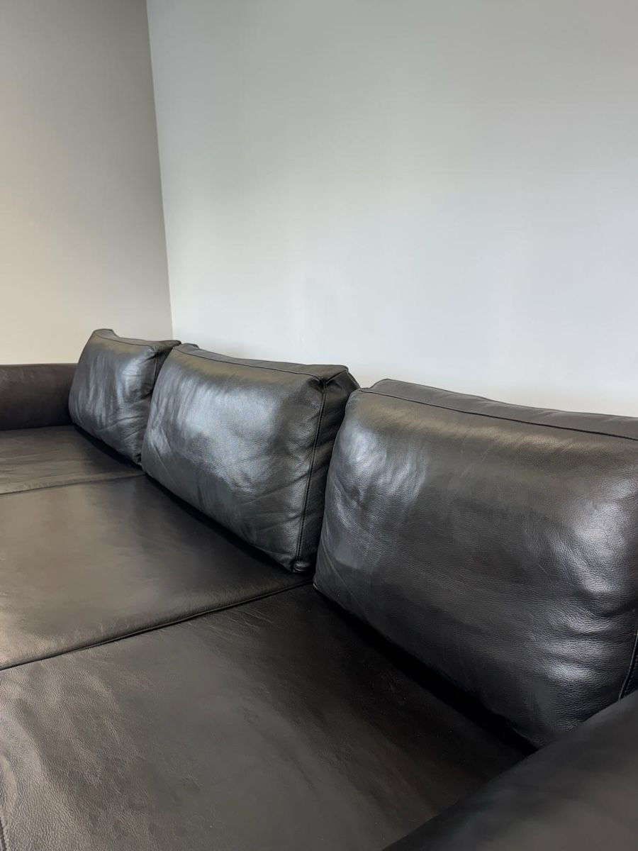 Sofas: Ecksofa aus echtem Nubukleder, schwarz – Gebraucht aus Bachenbülach von Sofalab.swiss 6