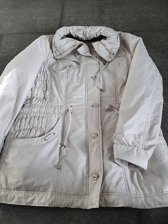 Jacken: Jacke – Gebraucht aus Lyss von Staernli