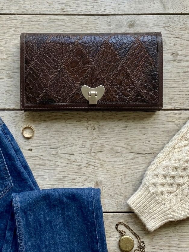 Taschen für Damen: Vintage Brown Patchwork Leather Clutch – Gebraucht aus Regensdorf von heg_h8cq