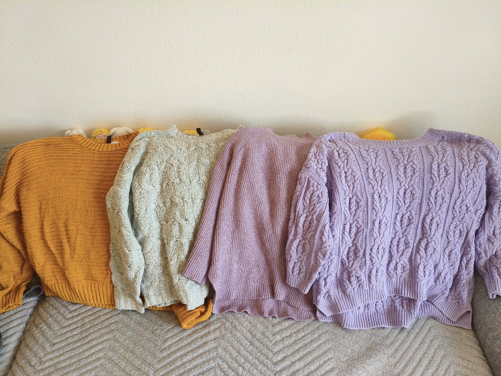 Kleiderpakete: Lot 4 pulls L – Gebraucht aus Lausanne von IseeIceasCream