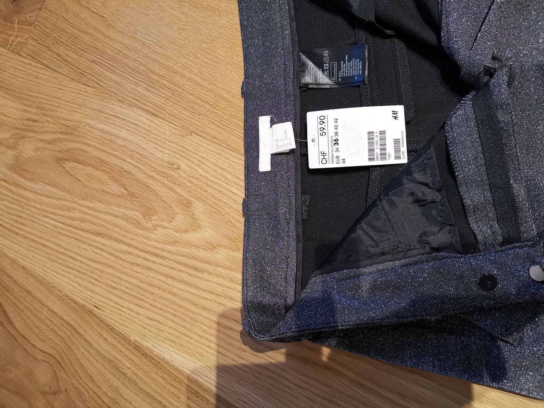 H&M Pantaloni: Hose Glitzer Gr. 36 – Nuovo e nell'imballaggio originale da Kölliken venduto da aninavera 2