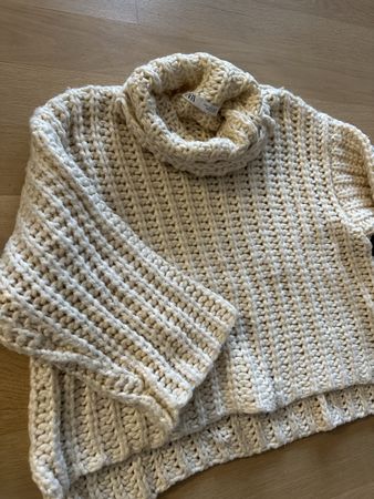 Zara Pullover