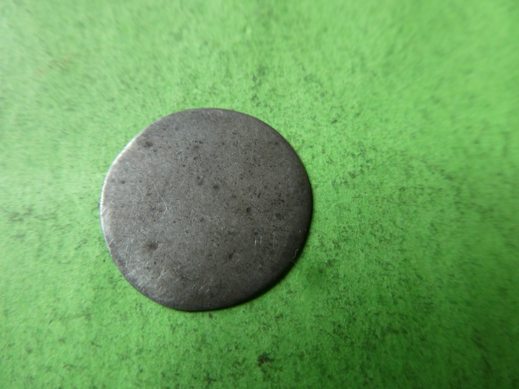 Tutti le monete: uralte Silbermünze 18 mm  0.95 gr – Usato da Hinterforst venduto da Rohusri 1