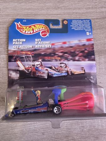Hot Wheels Dragster Action Pack Set OVP
