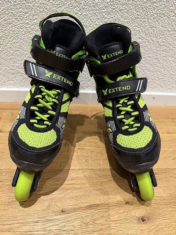 Pattini in linea & Pattini a rotelle: Rollerblades verstellbar Gr.29-32 – Usato da Oberkirch LU venduto da ocki