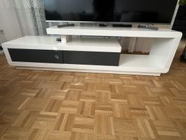 Fernsehmöbel