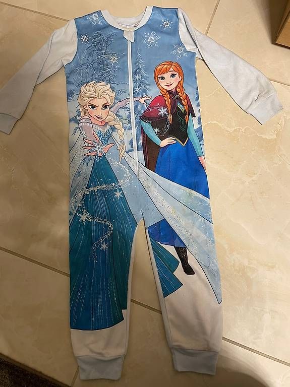 Pigiama & Simili: Pijama Anna und Elsa  – Usato da Suhr venduto da thomann1998