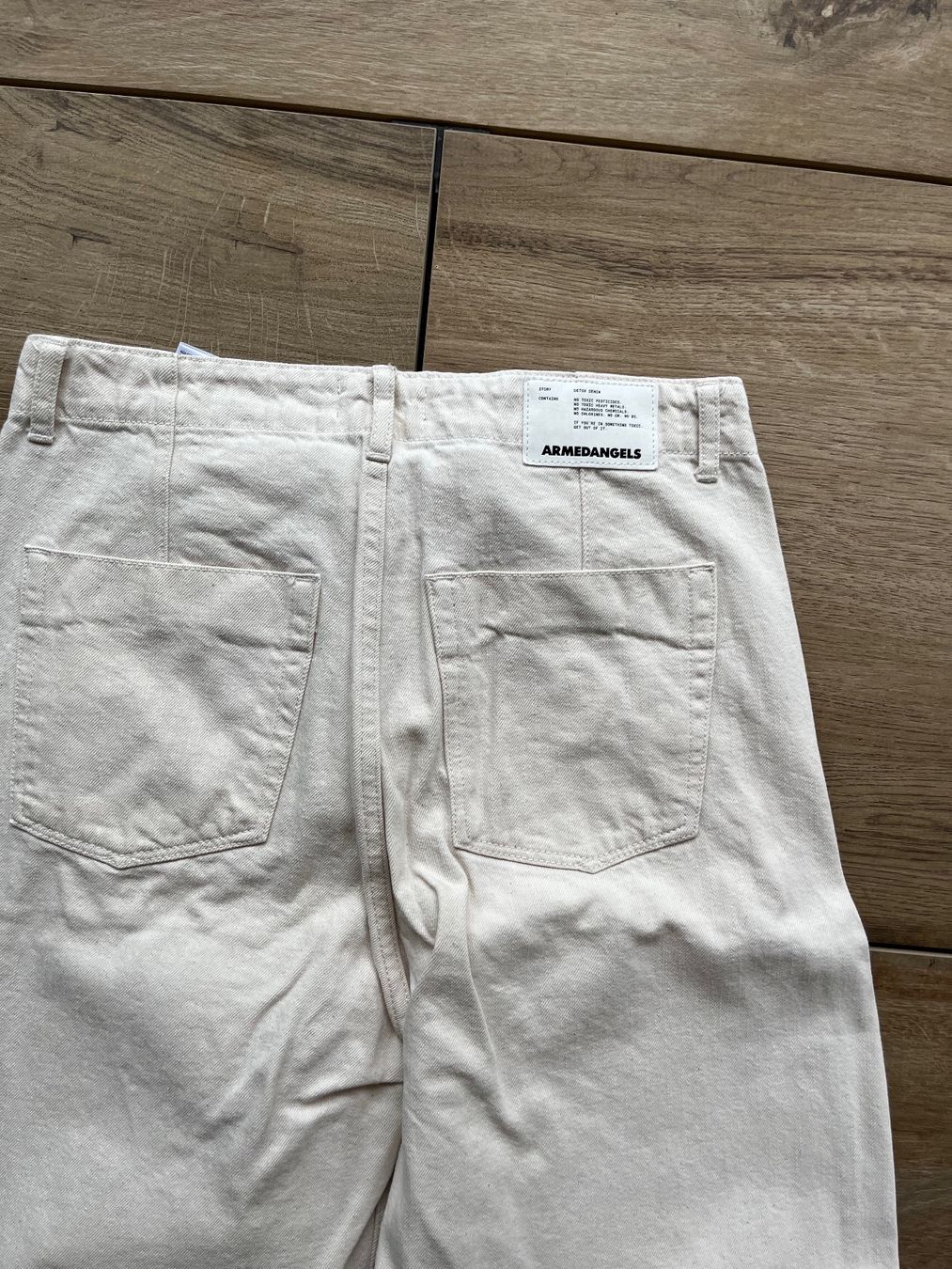 Armedangels Jeans: armed angels jeans weiss – Gebraucht aus Zuzwil SG von dieschnellemichelle 3