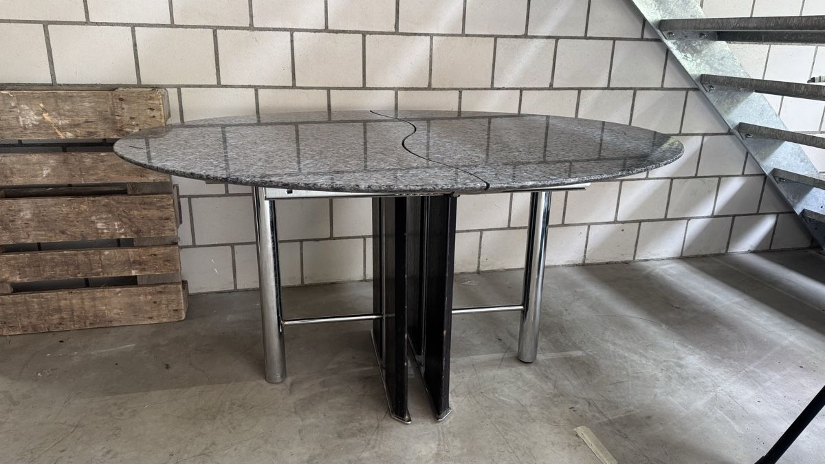 Tische: Esstisch / Stammtisch Massiv Granit – Gebraucht aus Därligen von mai_lz9l
