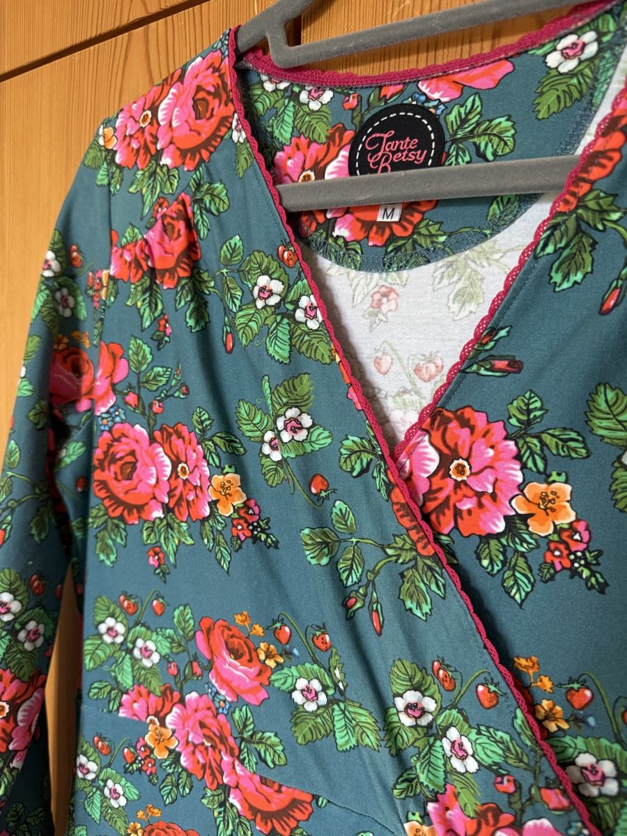 Vestiti: Tante Betsy Kleid M – Usato da Niederrohrdorf venduto da Frau-Kunterbunt 1