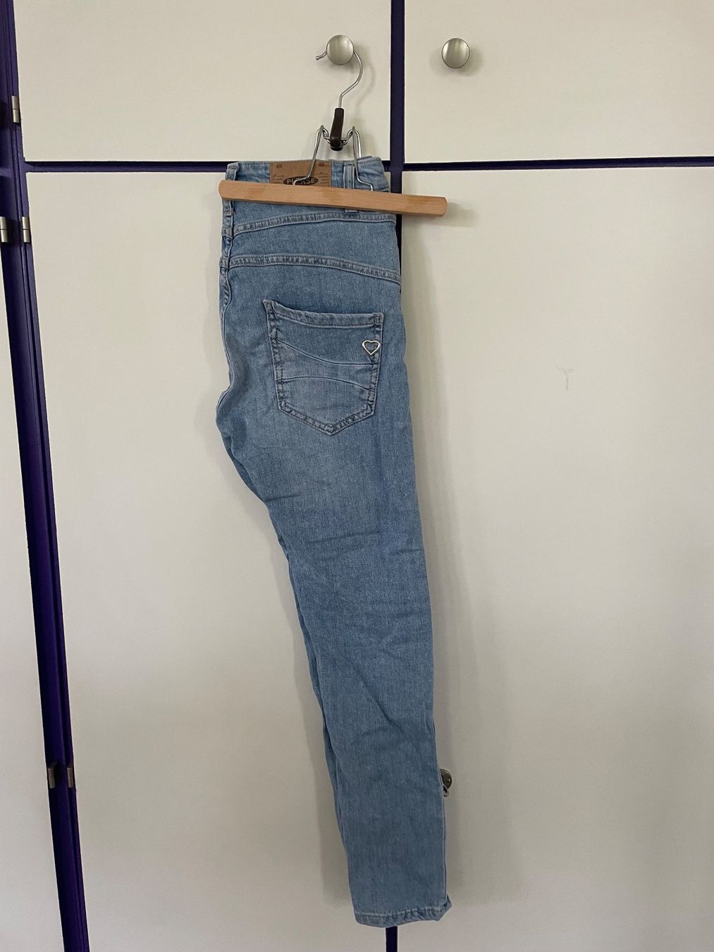 Jeans: Jeans, Gr. XS, hellblau, neuwertig – Gebraucht aus Biel/Bienne von linette78