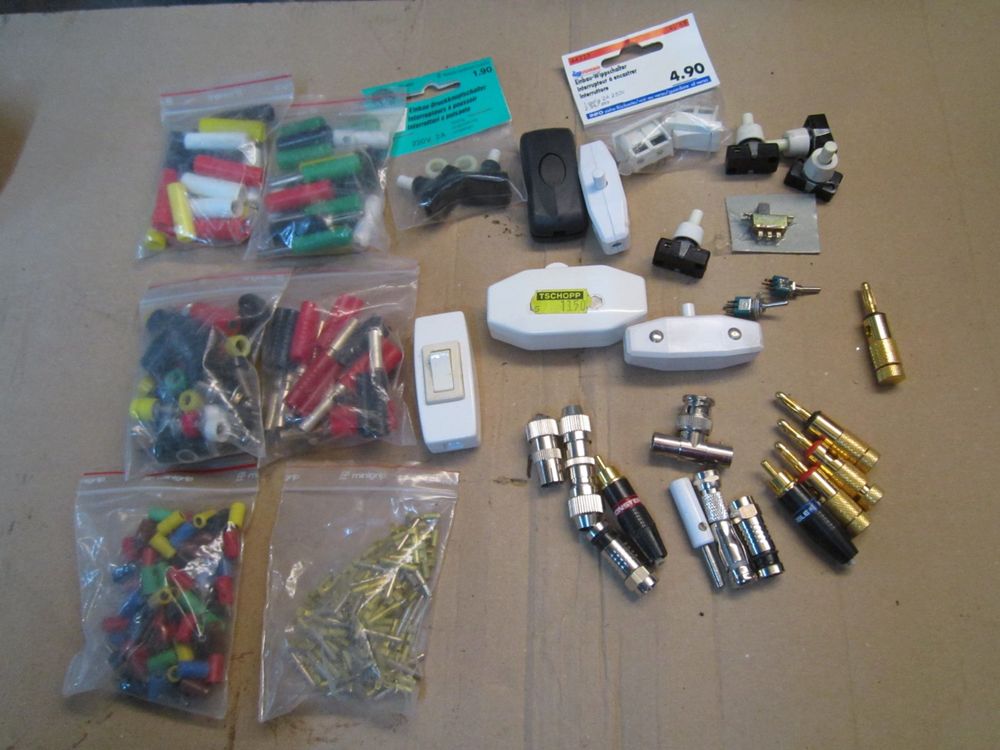 Bastler Elektro-Schalter. Stecker etc. (Gebraucht) in ARISDORF für CHF ...