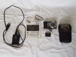 Panasonic: Lumix DMC-TZ7, digitale Kamera mit Zubehör