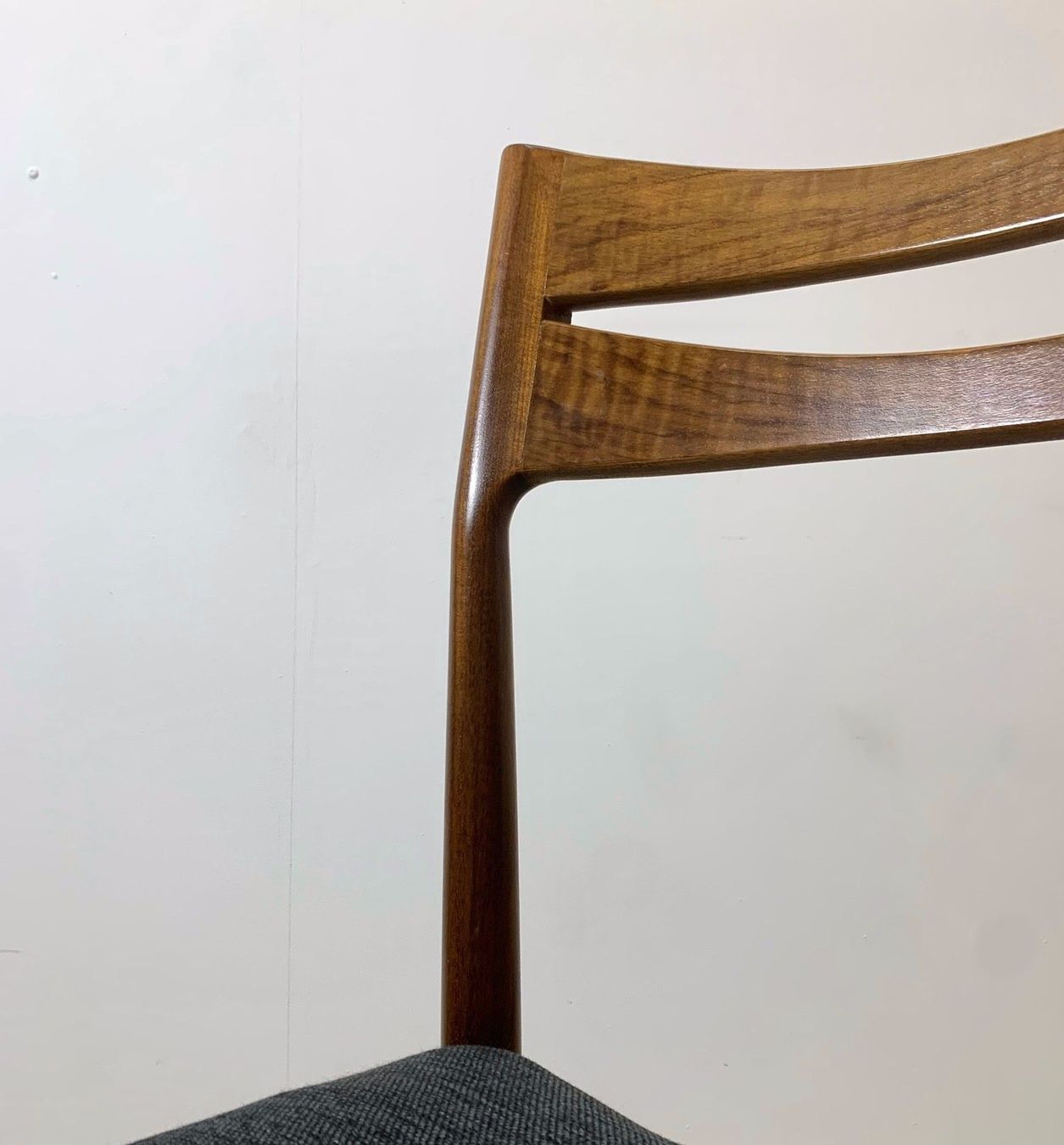 Sedie: 4x Stühle MidCentury Danish Palisander – Usato da Basel venduto da MidMod20C 1