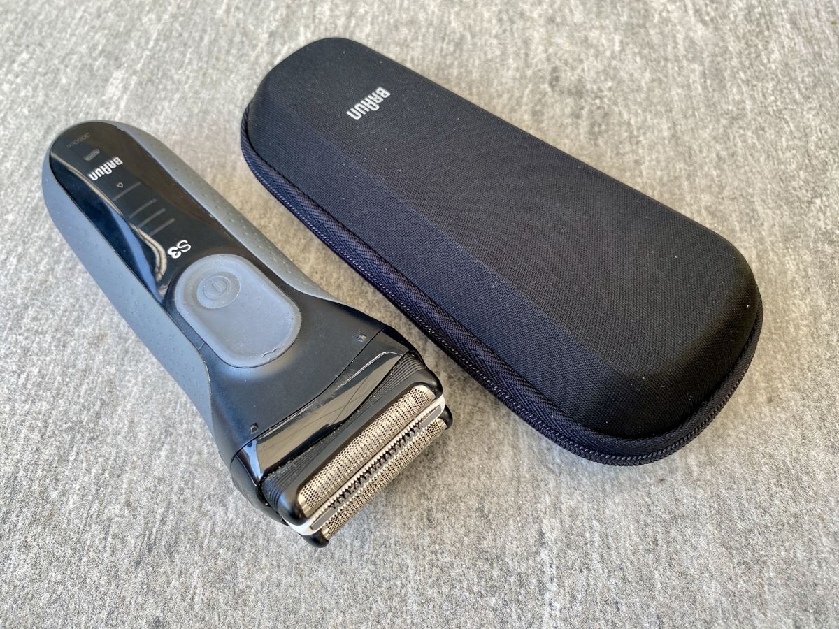 Braun Rasoi & Lamette da barba: Braun Series 3 3050cc Rasierer – Usato da Winterthur venduto da Crazycorner