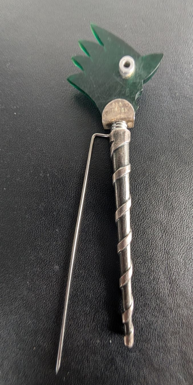 Spille & Fermagli: Brosche Silber mit grünem Kunststoffkopf – Usato da Münsingen venduto da Rehtre 1