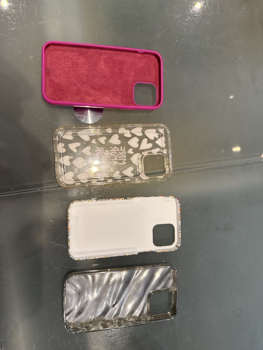 Cover & Protezioni schermo: Handyhüllen IPhone12 – Usato da Rorschach venduto da elvi20 1
