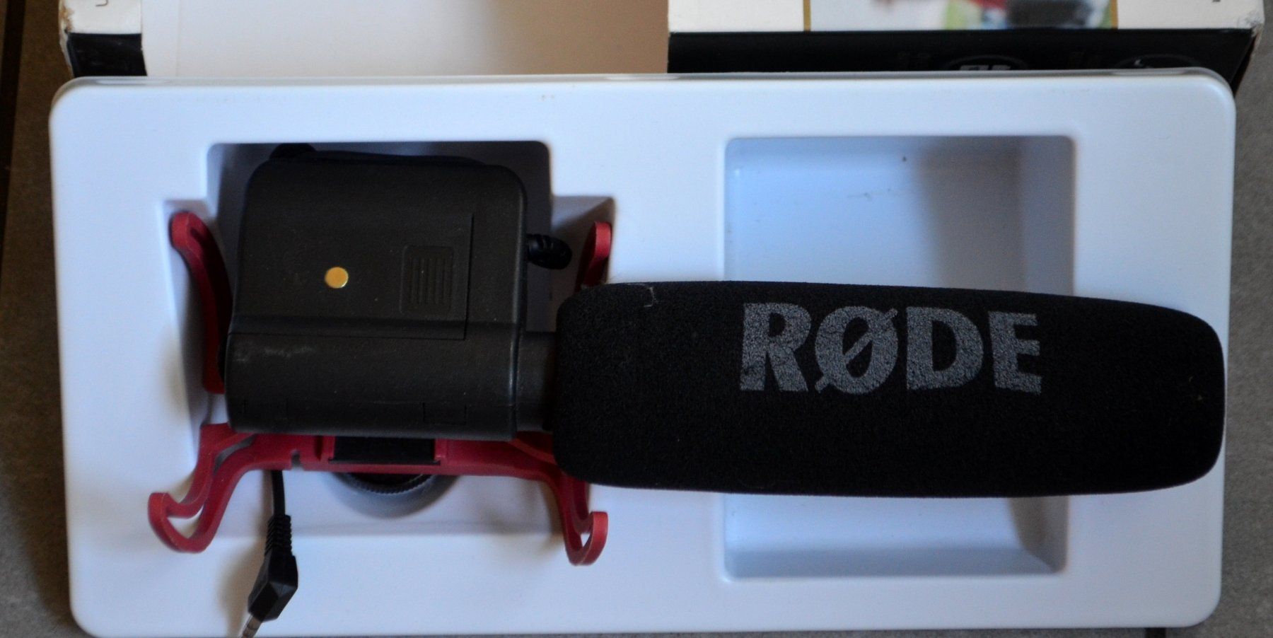 Microfoni: Rode VideoMic Mikrofon  / microphone – Usato da Collonges venduto da arashee 2