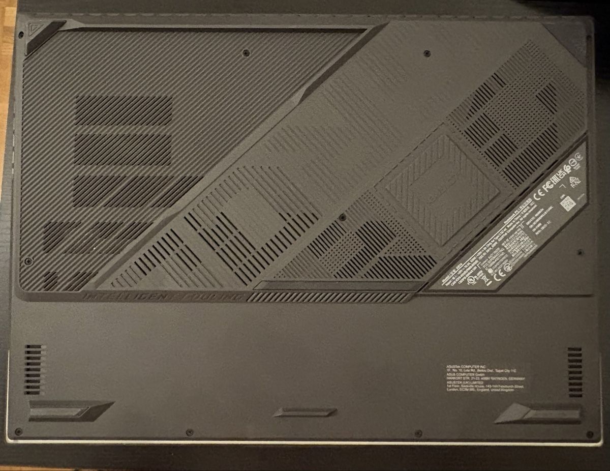 Asus Notebooks: Asus Rog Strix G18 G814JZ – Gebraucht aus Lausanne von mat_dg98 6