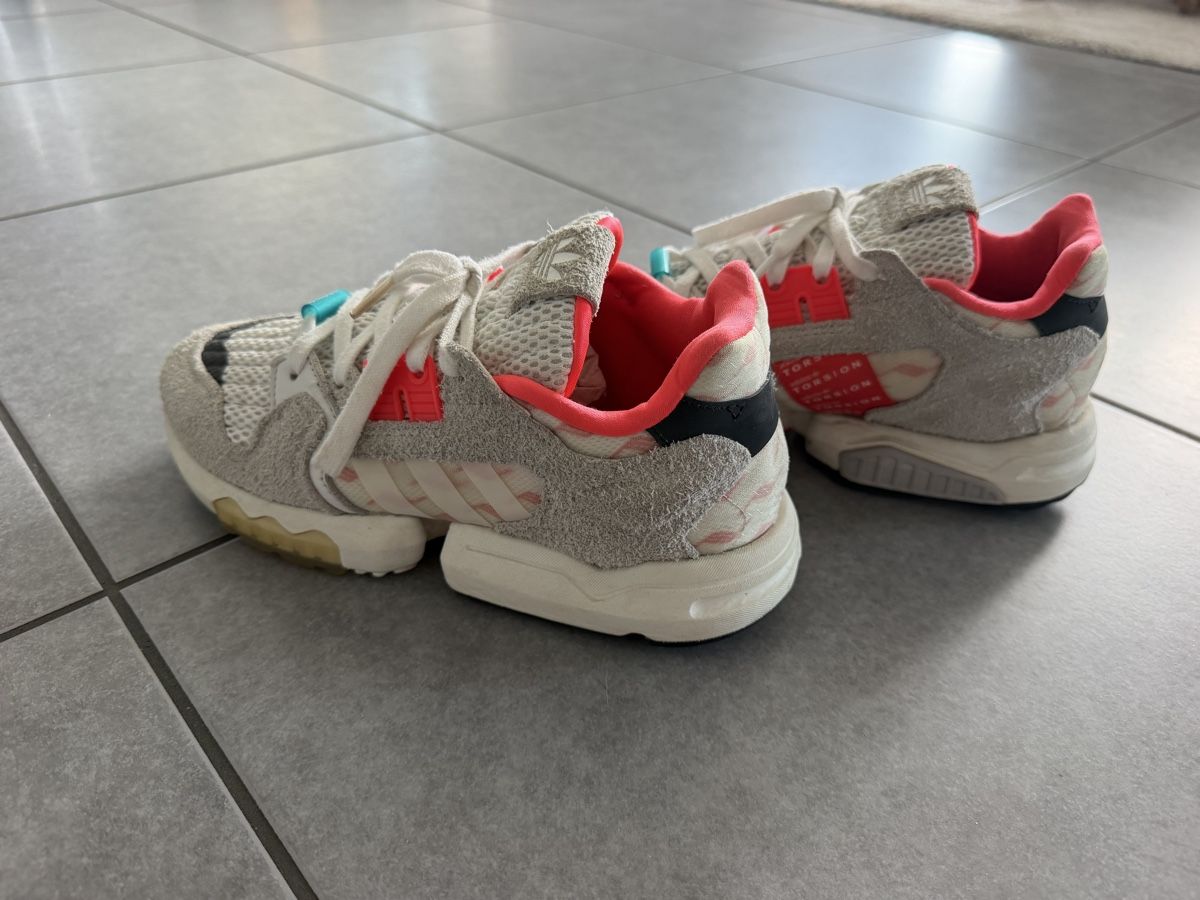 Adidas Chaussures hommes: Adidas Torsion 39 – D'occasion à Wangen ZH par alexia022