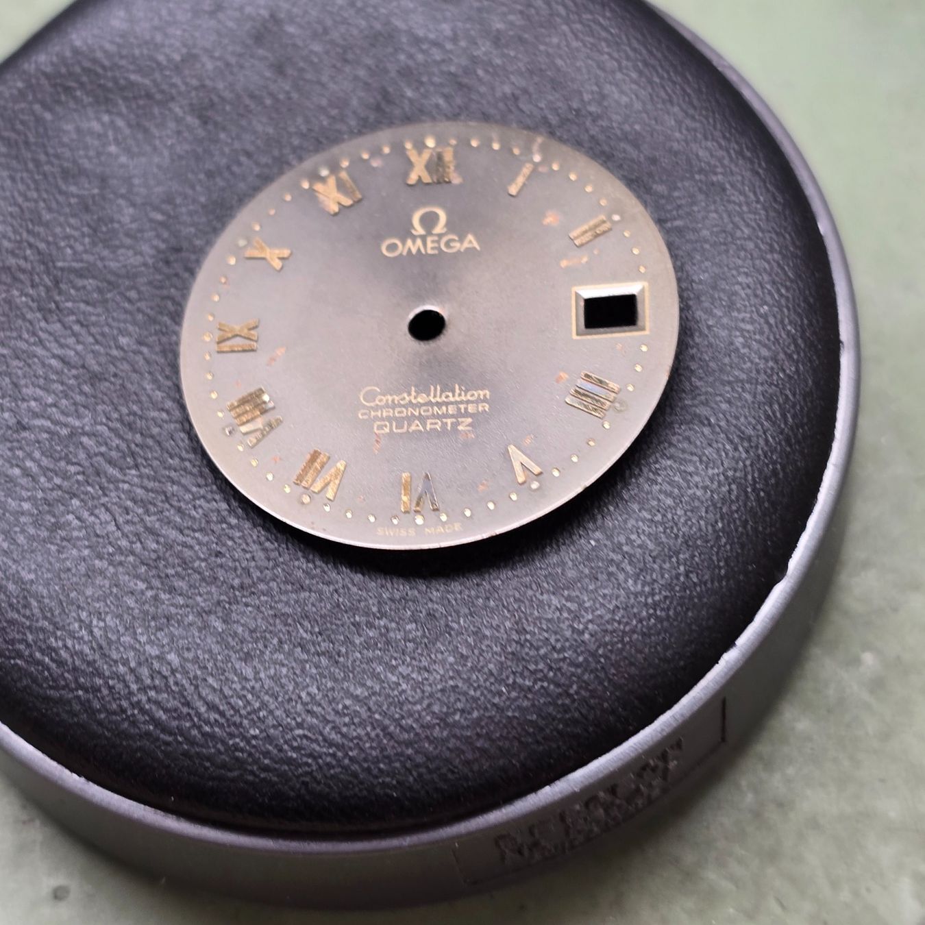 Omega Orologi: Cadran Omega Constellation Quartz 25mm – Difettoso da Tramelan venduto da Nirdan 1