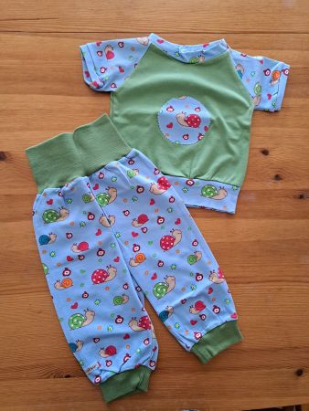 neues Kleiderset in Grösse 74