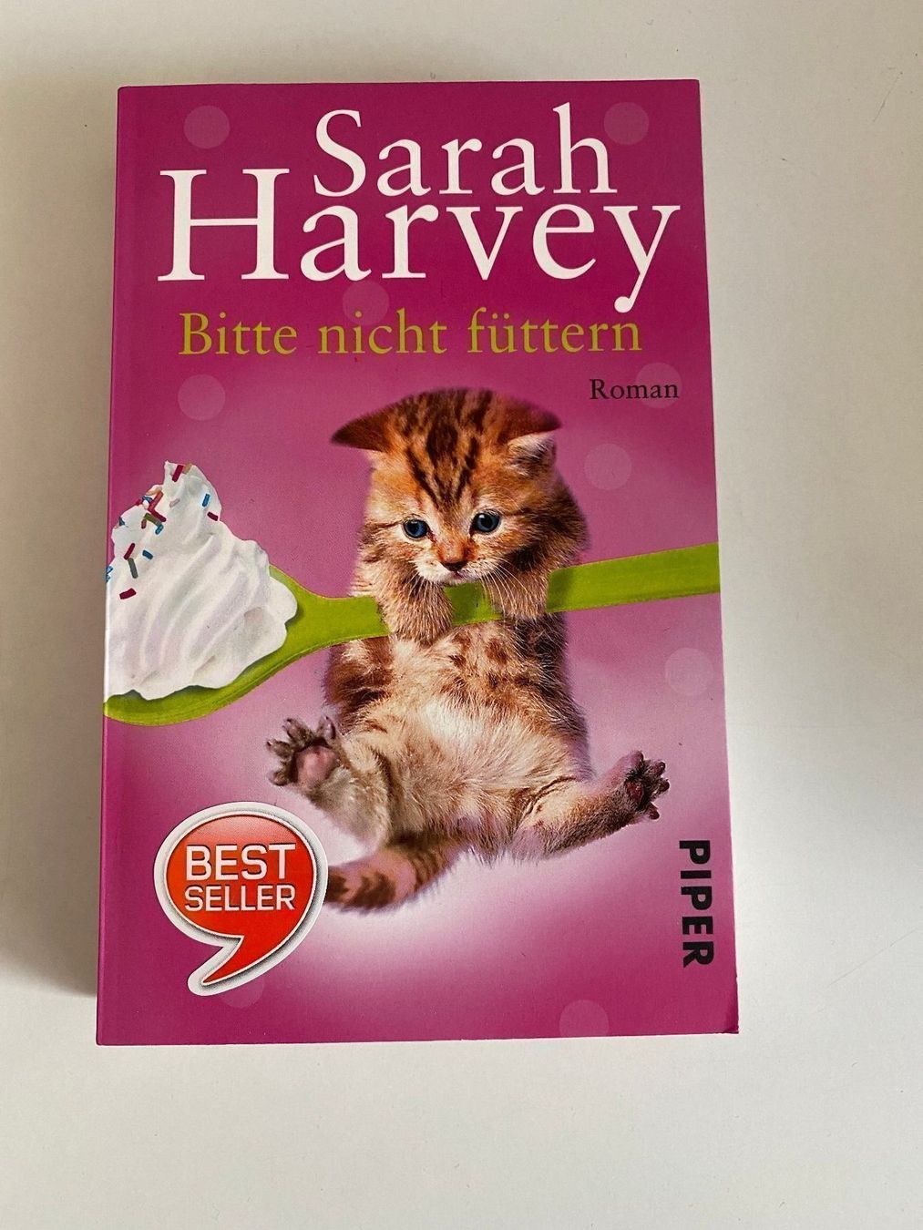 Libri: Sarah Harvey - Bitte nicht füttern – Usato da Eschenbach SG venduto da Sums
