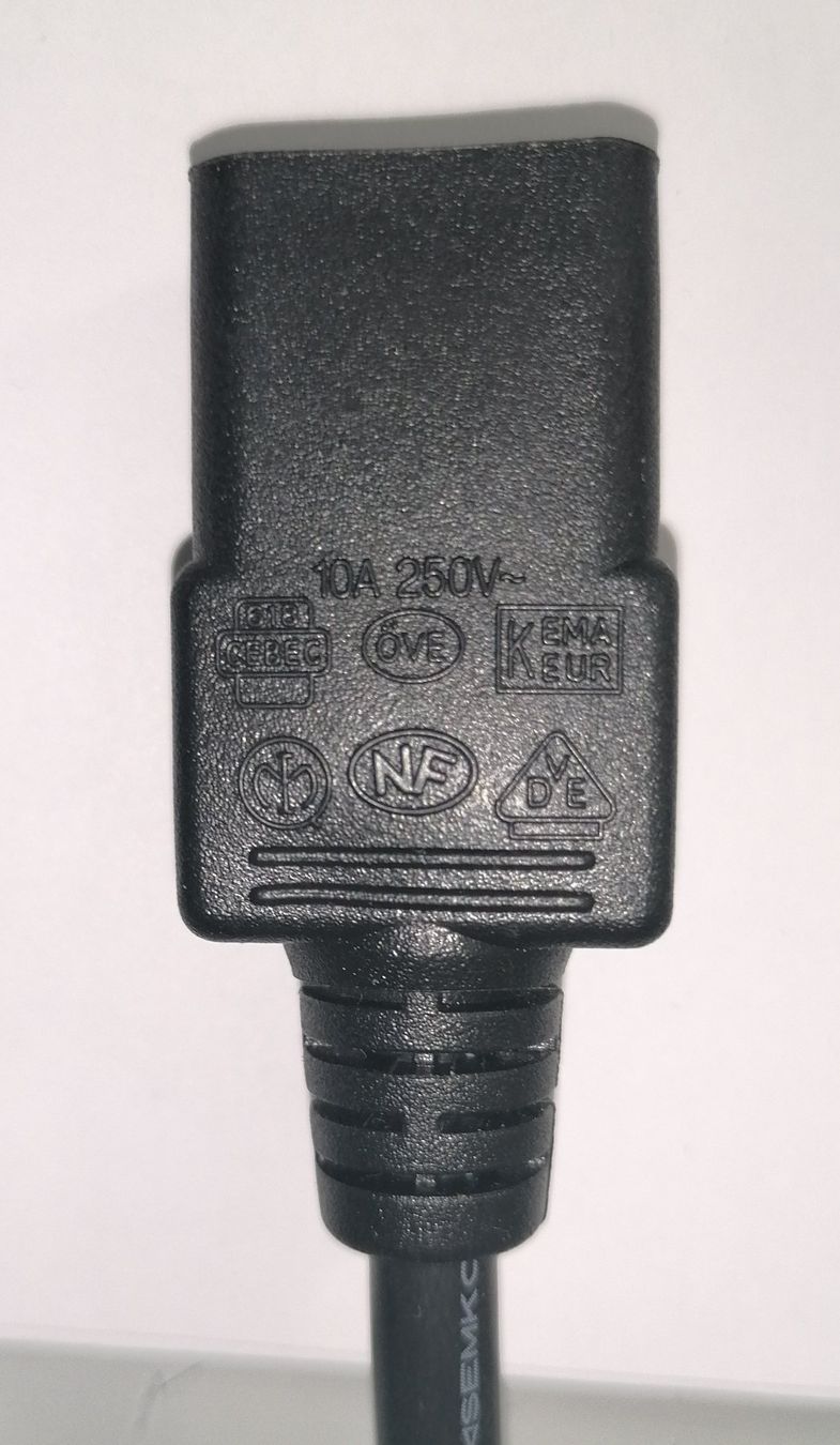 Kabel: Schuko gerade auf C13, Netzkabel, 1.8m , fabrikneu – Neu (gemäss Beschreibung) aus Unterengstringen von Tnovus 4