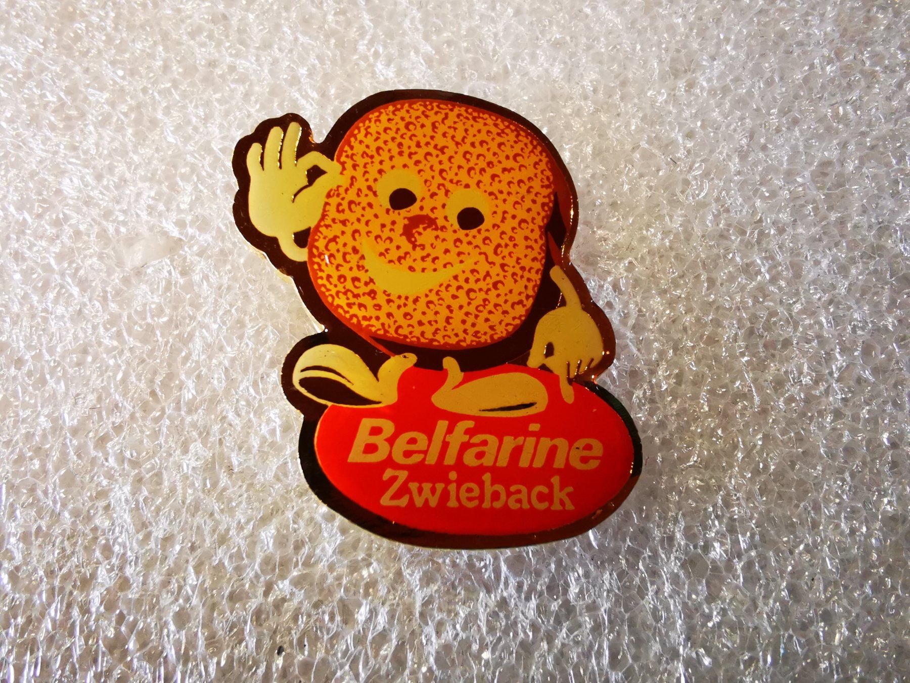 Placchette & Badge: Ansteckpin 2: Belfarine Zwieback – Usato da Oppligen venduto da Pin-Fall-Shop