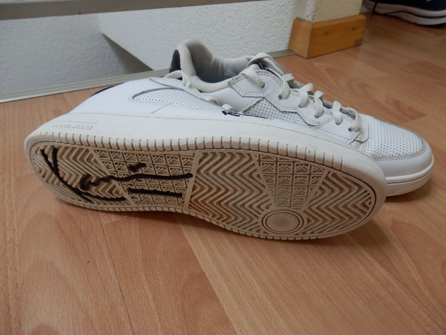 Scarpe da uomo: Sneaker KARL KANI - Grösse 44... – Usato da Emmenbrücke venduto da Schubi1 1