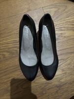 Pumps 38