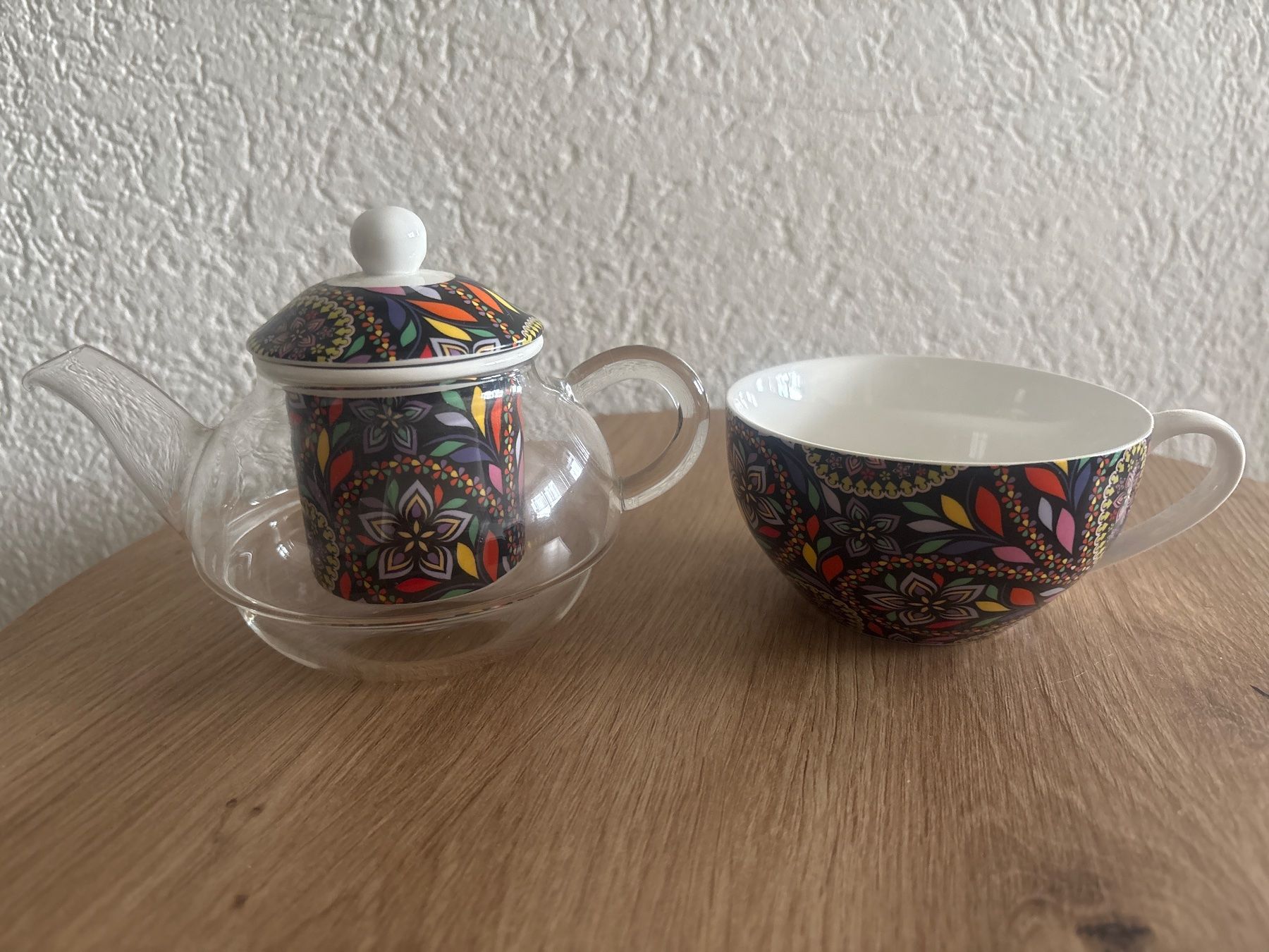 Teekannen: Teekanne mit Tasse und Teesieb – Gebraucht aus Aarwangen von kah_79t5 1