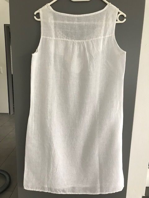 Robes: Weisses Leinenkleid – D'occasion à Flurlingen par Tobia04 1