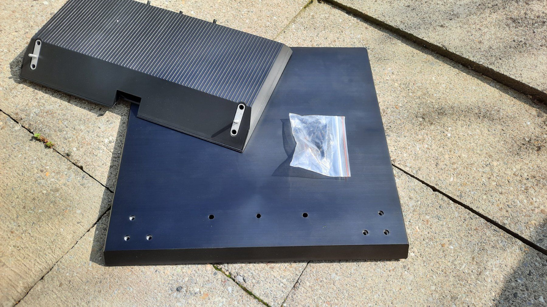 Wandhalterungen: TV Ständer Tischfuss TCL 65C805 – Gebraucht aus Baden von Boroda 2