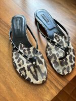 Dolce & Gabbana Sandaletten Leopardprint mit Steinen