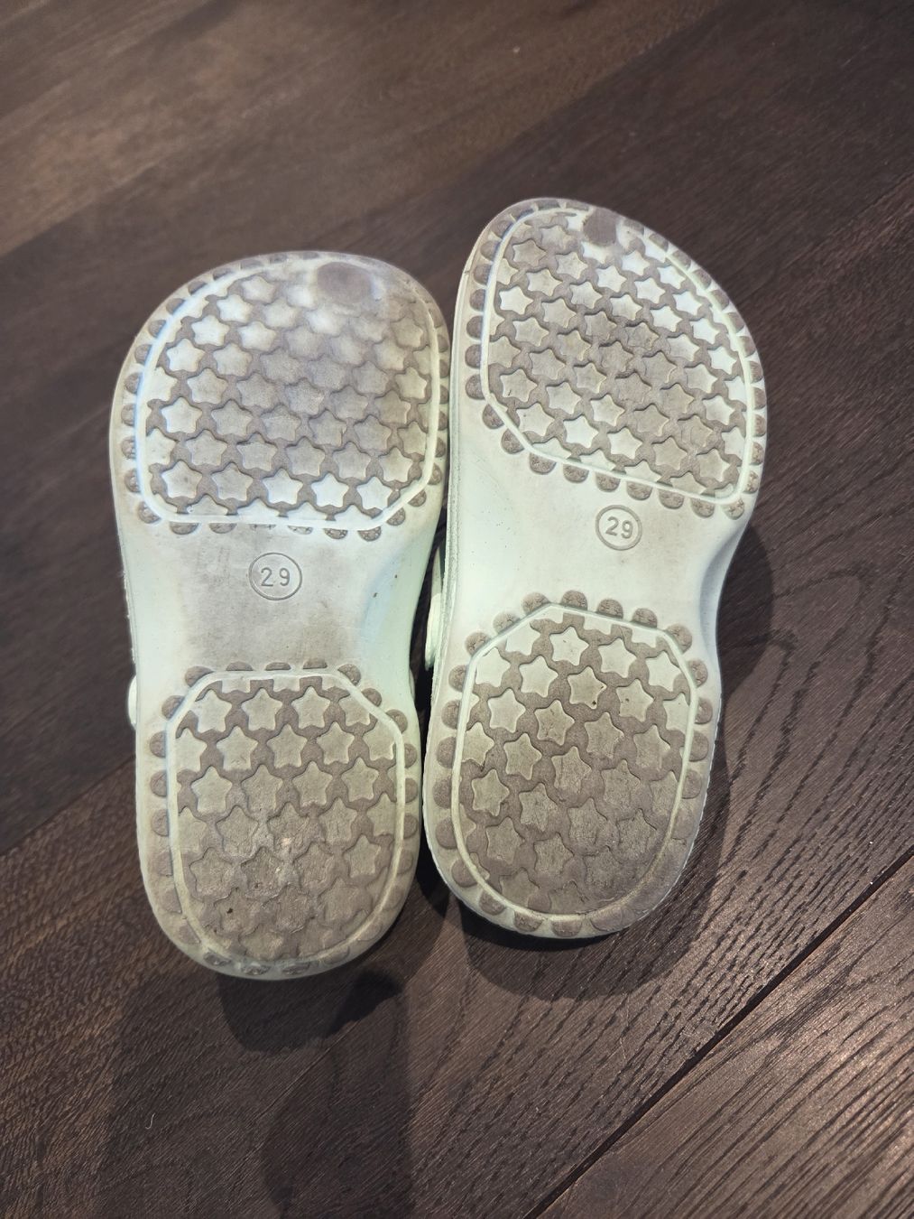Schuhe für Mädchen: Clogs mintgrün mit Sternen Grösse 29 gebraucht – Gebraucht aus Glattpark(Opfikon) von mammut66 1