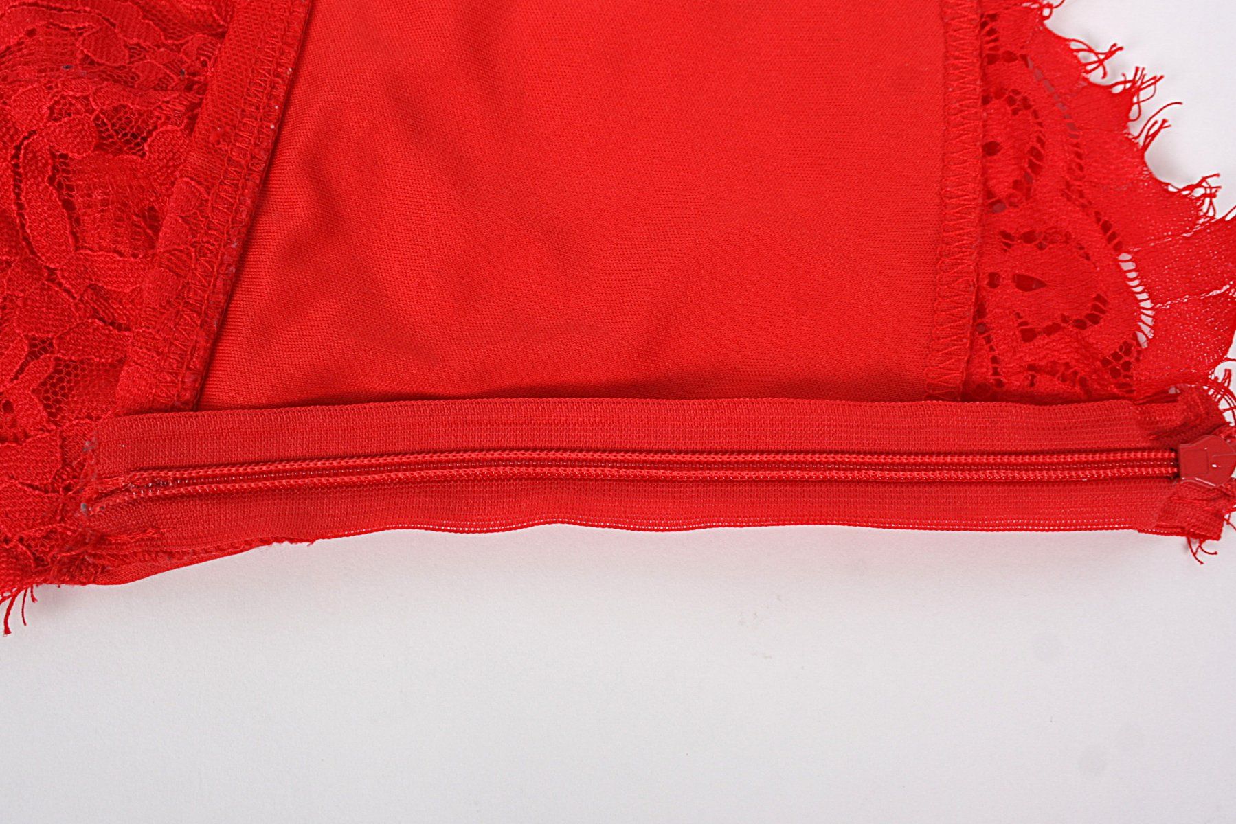 Tops: AMISU Spitzentop Gr.S rot – Gebraucht aus Zollikofen von Restwert_Zollikofen 5