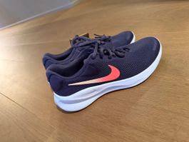 Nike Laufschuhe, Grösse 38, Neu, ungetragen!
