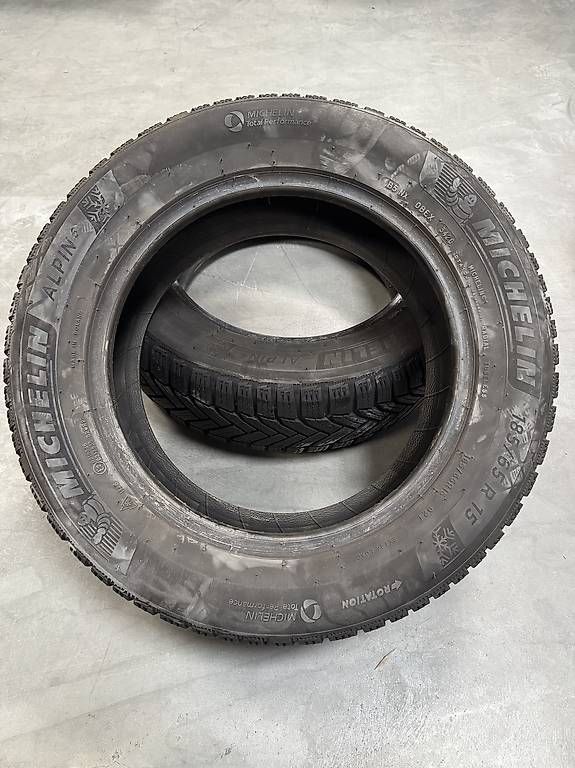 Pneus & Kompletträder: 2x Michelin Alpin 6 185x65x15 – Gebraucht aus Oberentfelden von Opine73