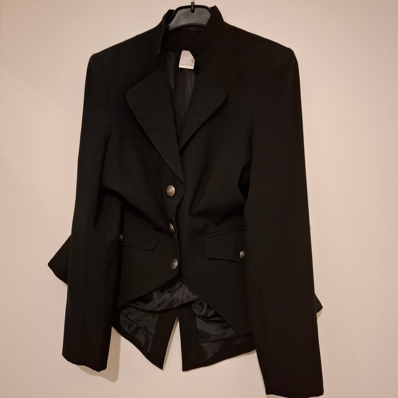 Giacche: Damen-Blazer schwarz – Usato da Hombrechtikon venduto da Tinea82 2