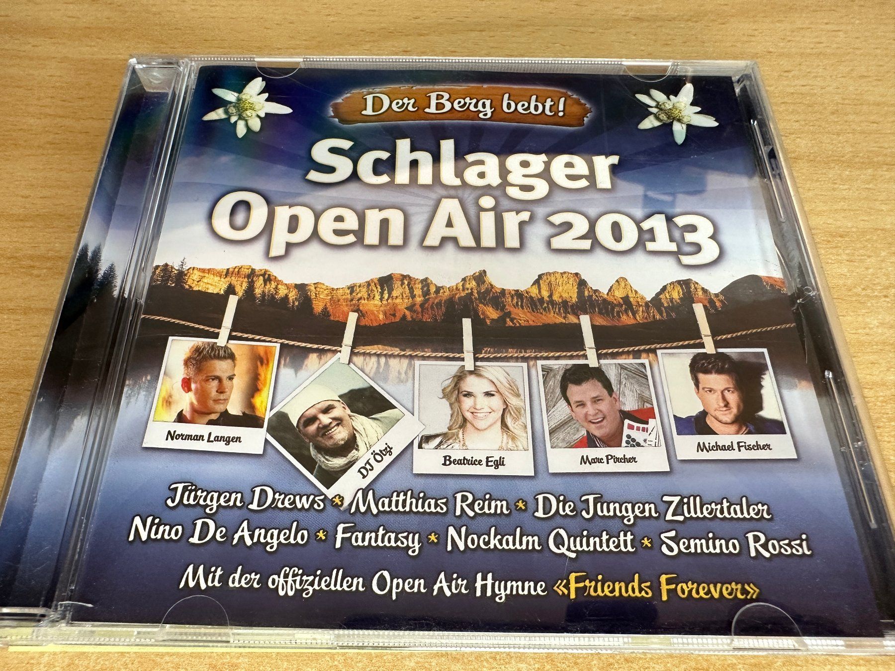 CDs: I9 Various - Schlager Open Air 2013 - der Berg Bebt – Gebraucht aus Rikon im Tösstal von Alpenmutz